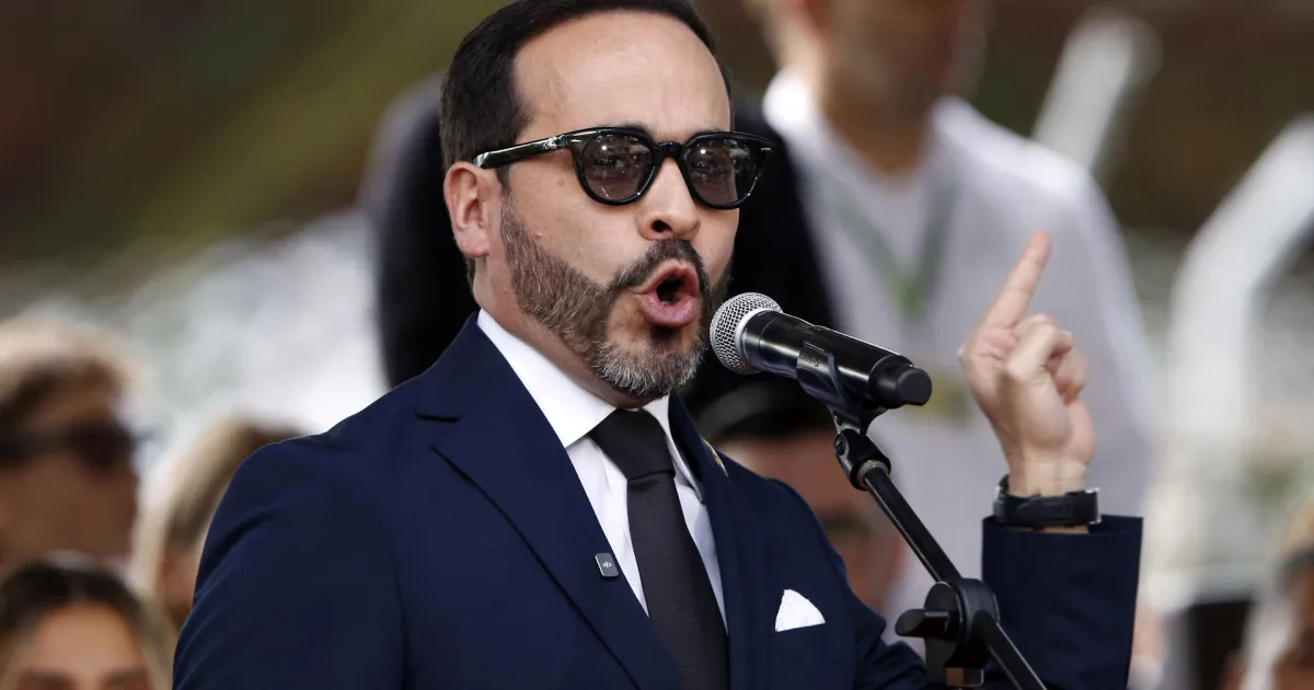 Senado aprueba que la posesión de Abelardo de la Espriella se haga el 7 de agosto en el Cauca