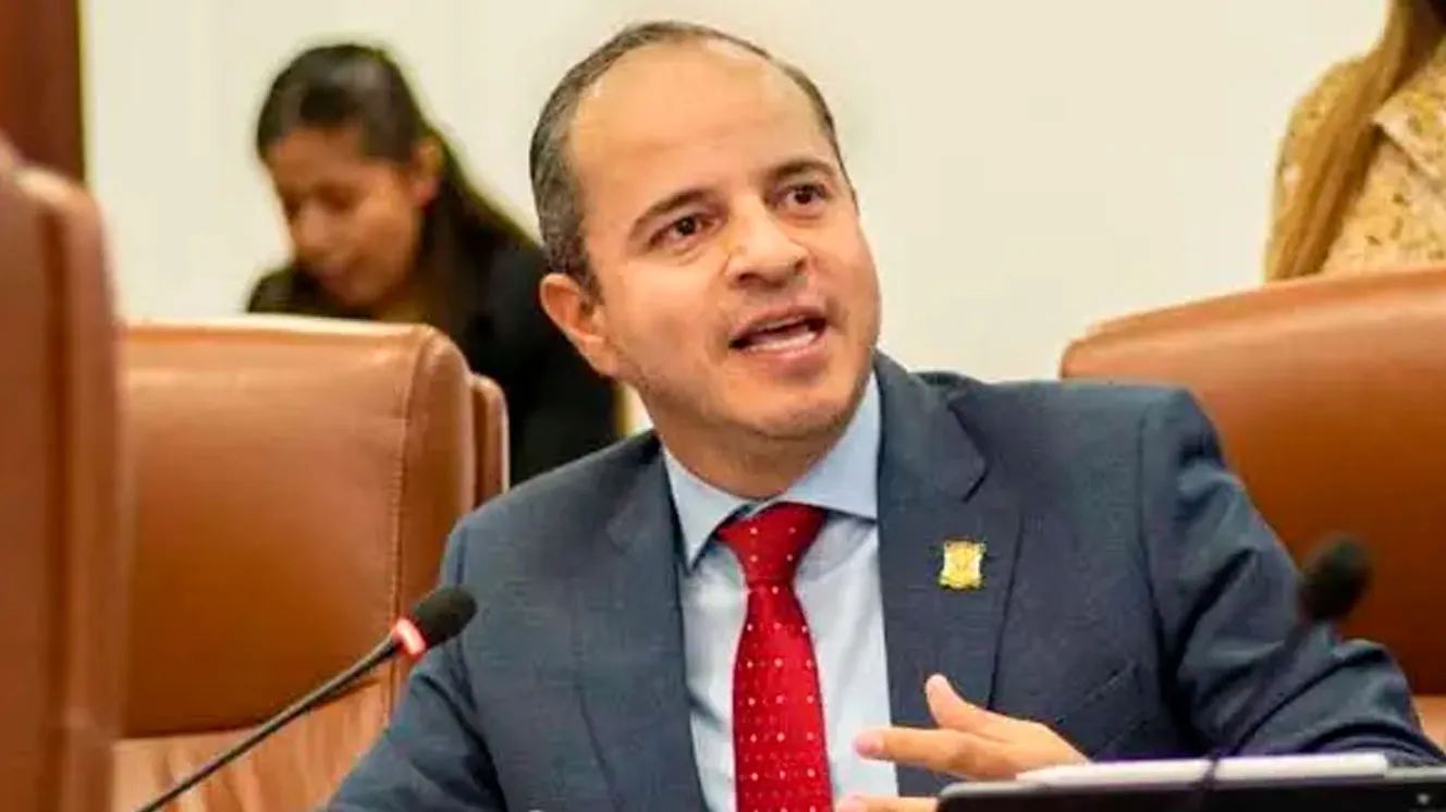 Senador Juan Espinal apoya proyecto del Gobierno que ajusta las reglas de la protesta social