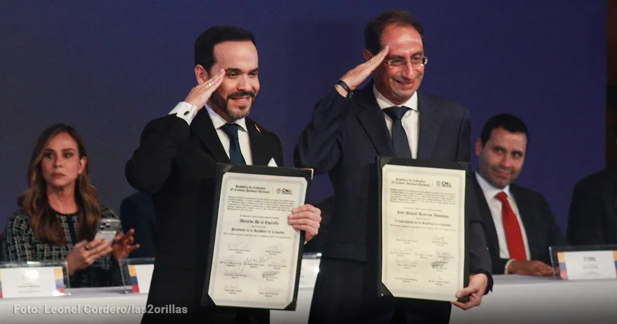 Abelardo de la Espriella recibe la credencial que lo acredita como presidente de Colombia