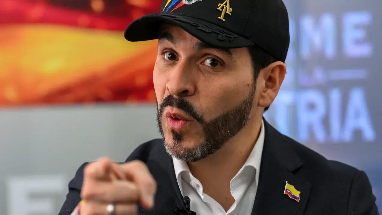 De La Espriella plantea que todos paguen el servicio militar y reaviva el debate en Colombia