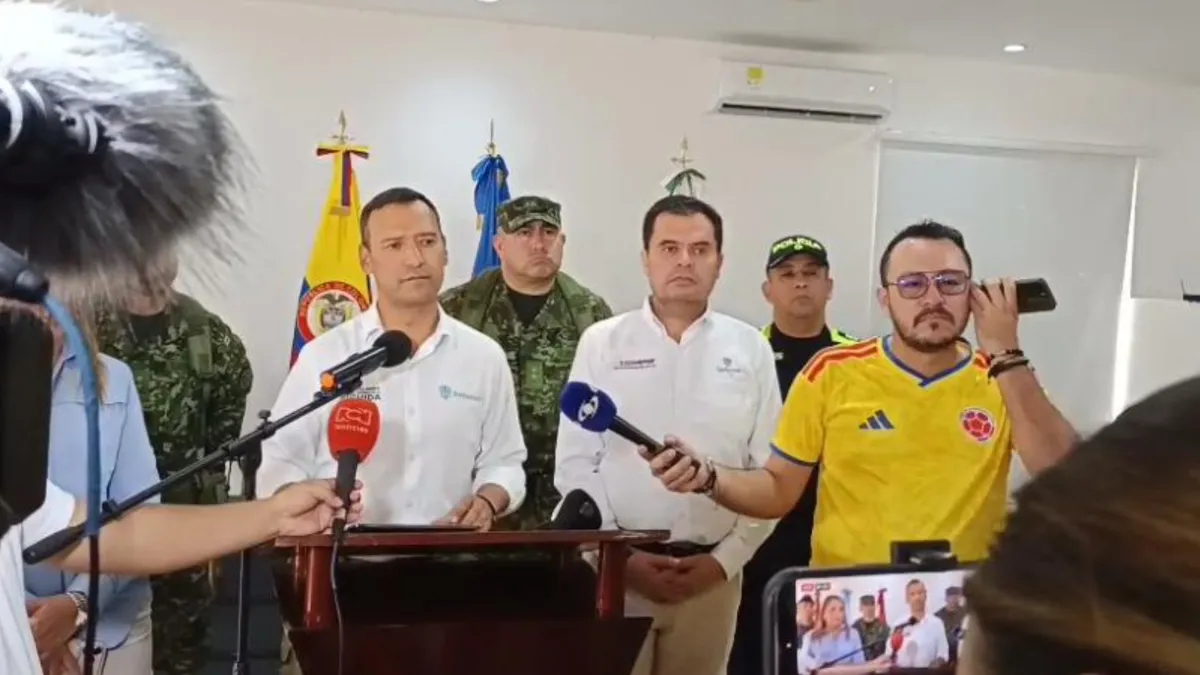 Ministro de Defensa tilda de irresponsables a quienes piden no comprar drones