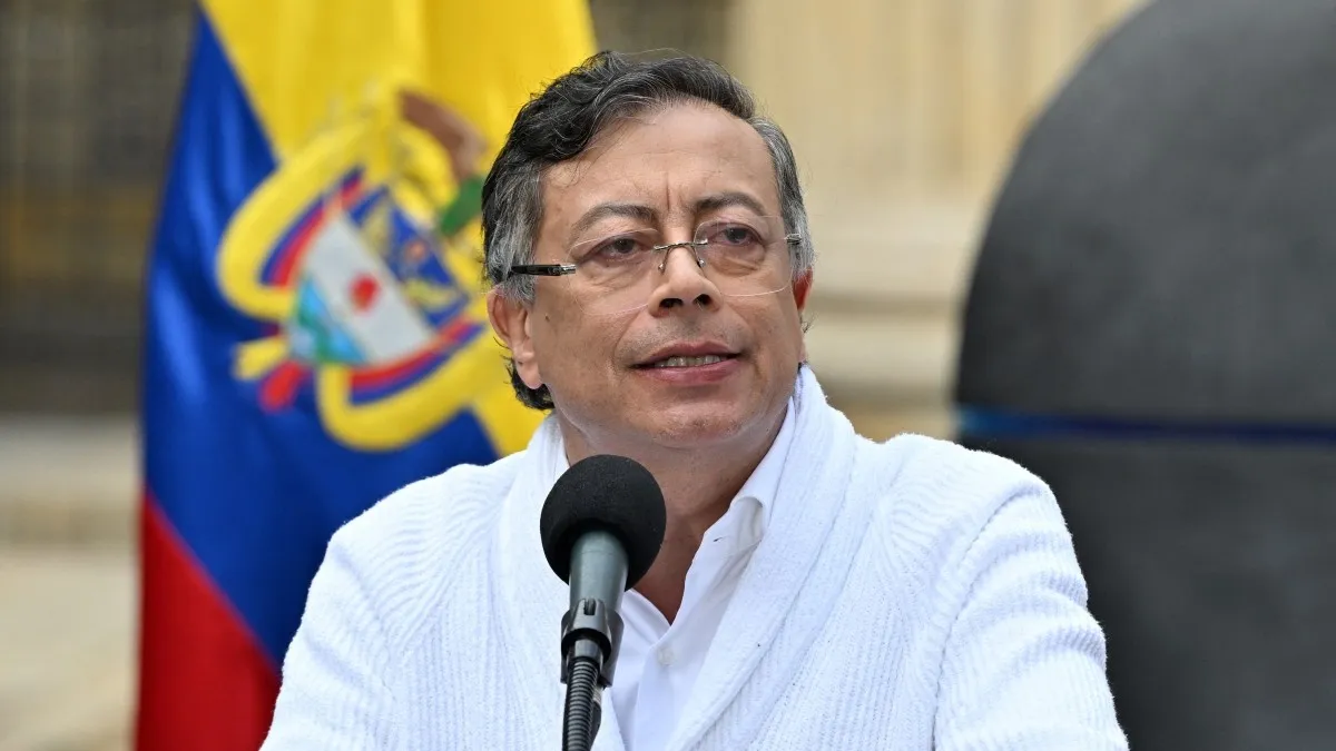 De la Espriella detiene la transición con el gobierno de Petro antes del 7 de agosto