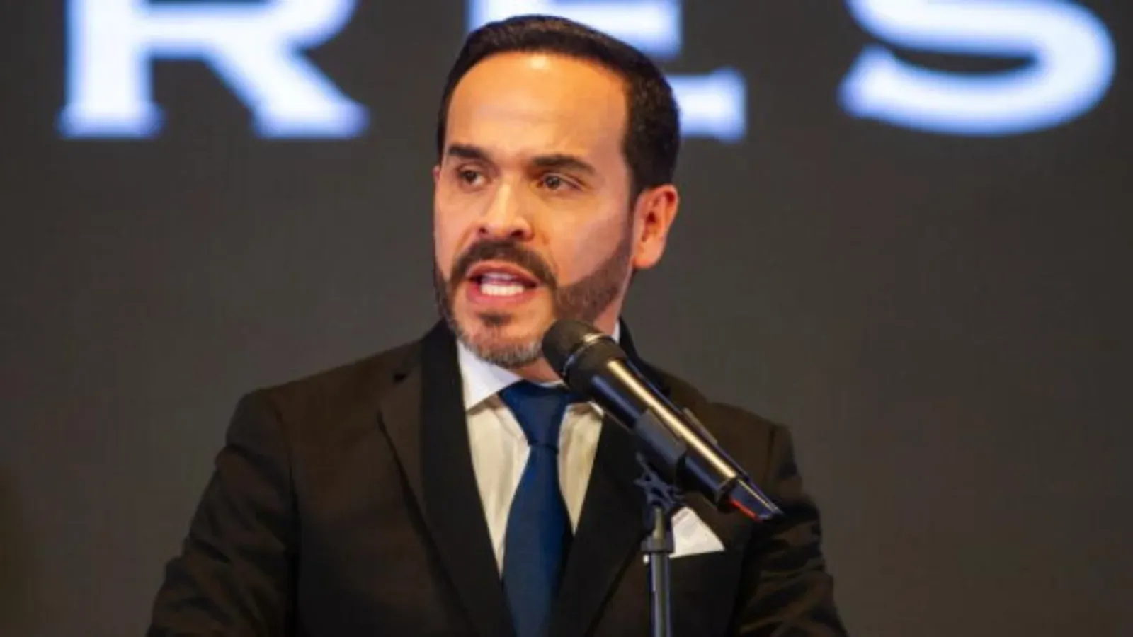 Presidente Abelardo de la Espriella declara emergencia nacional tras terremoto en Colombia