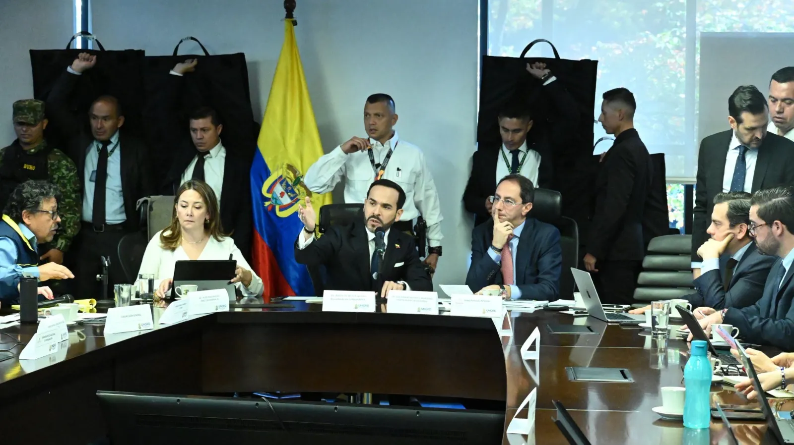 Presidente De la Espriella instala Puesto de Mando Unificado tras sismo de 7,4 en Chocó
