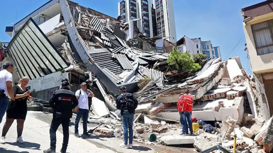 El presidente Abelardo de la Espriella decreta tres días de duelo nacional tras terremoto de 7.4 en Colombia