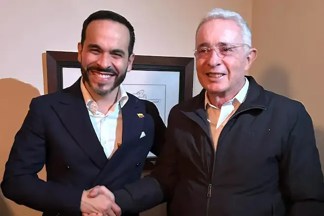 Uribe no confirma su asistencia a la posesión de Abelardo de la Espriella