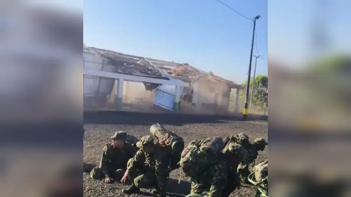 Un sismo de 7.4 sacudió el batallón de Cali donde Abelardo de la Espriella tomó posesión