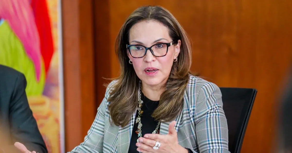 Viviane Morales renuncia al Ministerio de Educación y explica sus motivos
