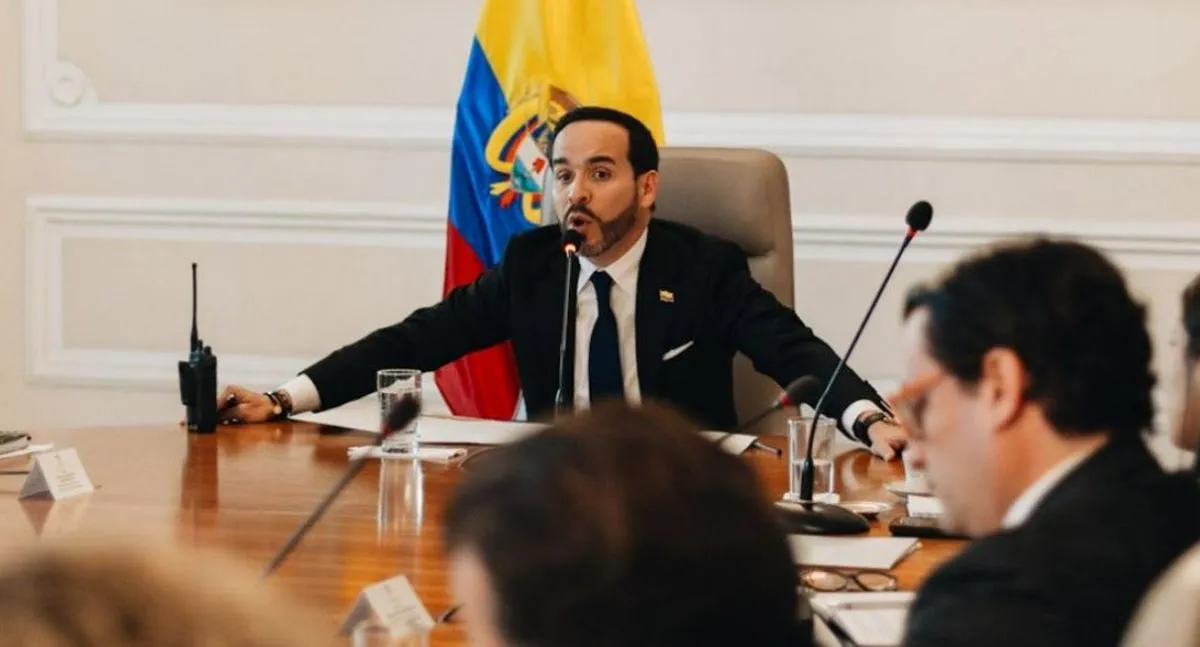 De la Espriella lanza advertencia al rector de la Universidad de Córdoba y anuncia medidas